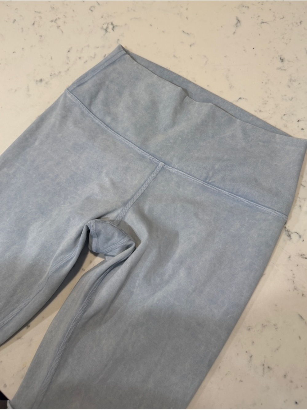 lululemon faded sky blue yoga leggings 28” inseam